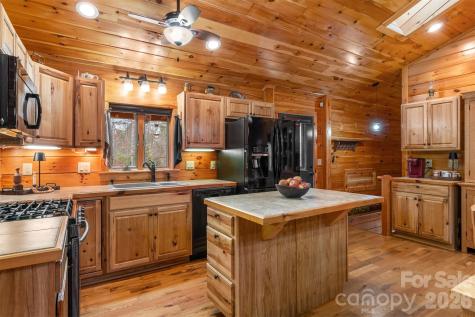 2257 Quiet Creek Lane Lenoir NC 28645