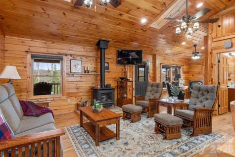 2257 Quiet Creek Lane Lenoir NC 28645