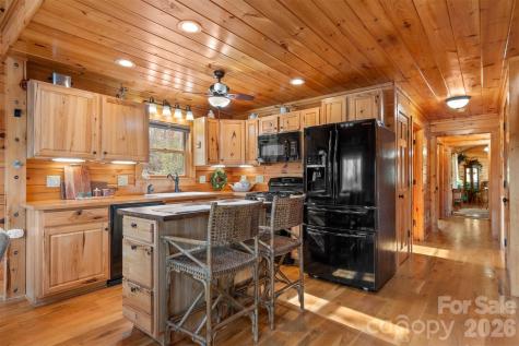 2257 Quiet Creek Lane Lenoir NC 28645