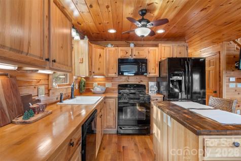 2257 Quiet Creek Lane Lenoir NC 28645