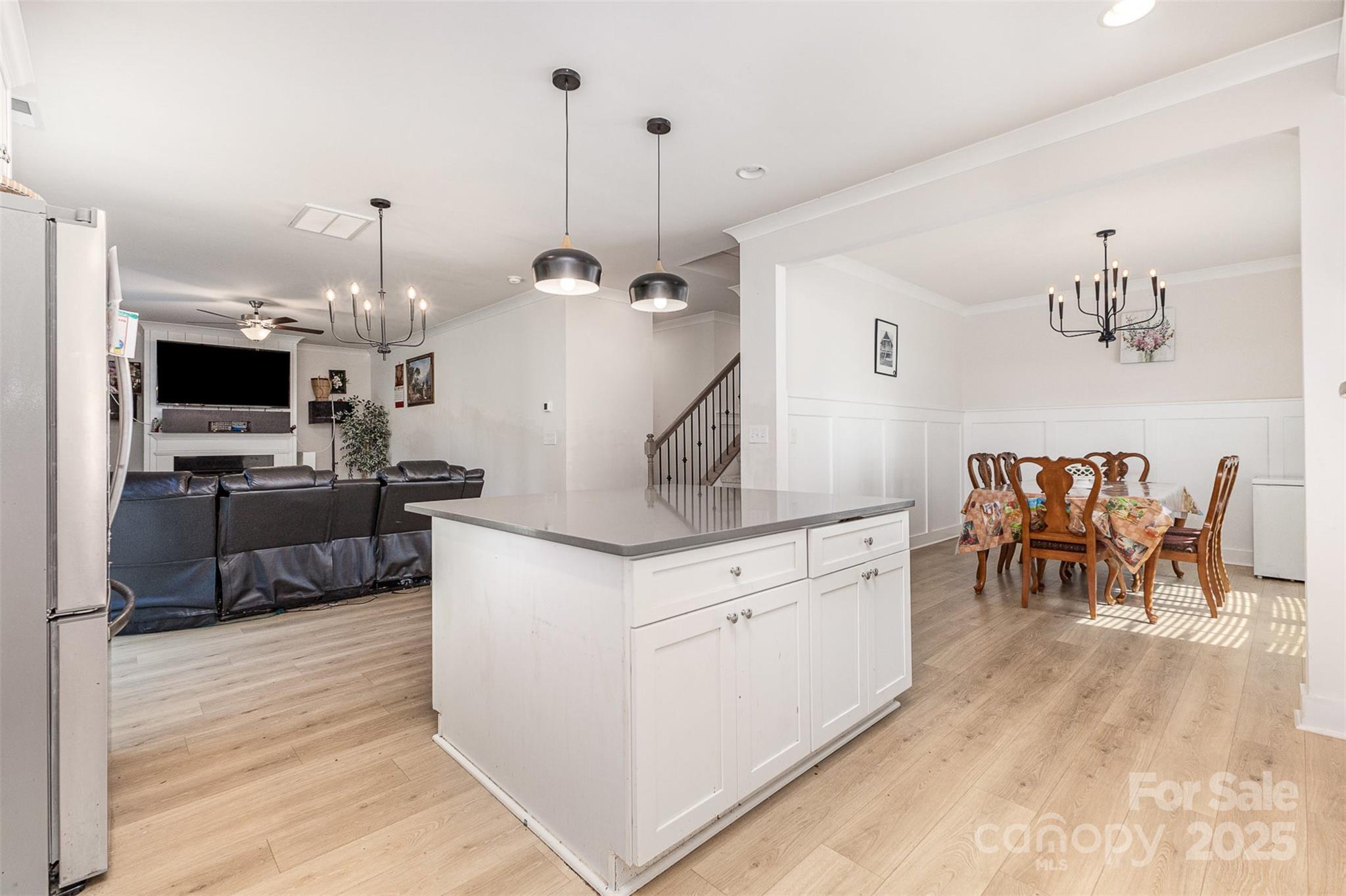 7725 Shalom Drive Charlotte NC 28216