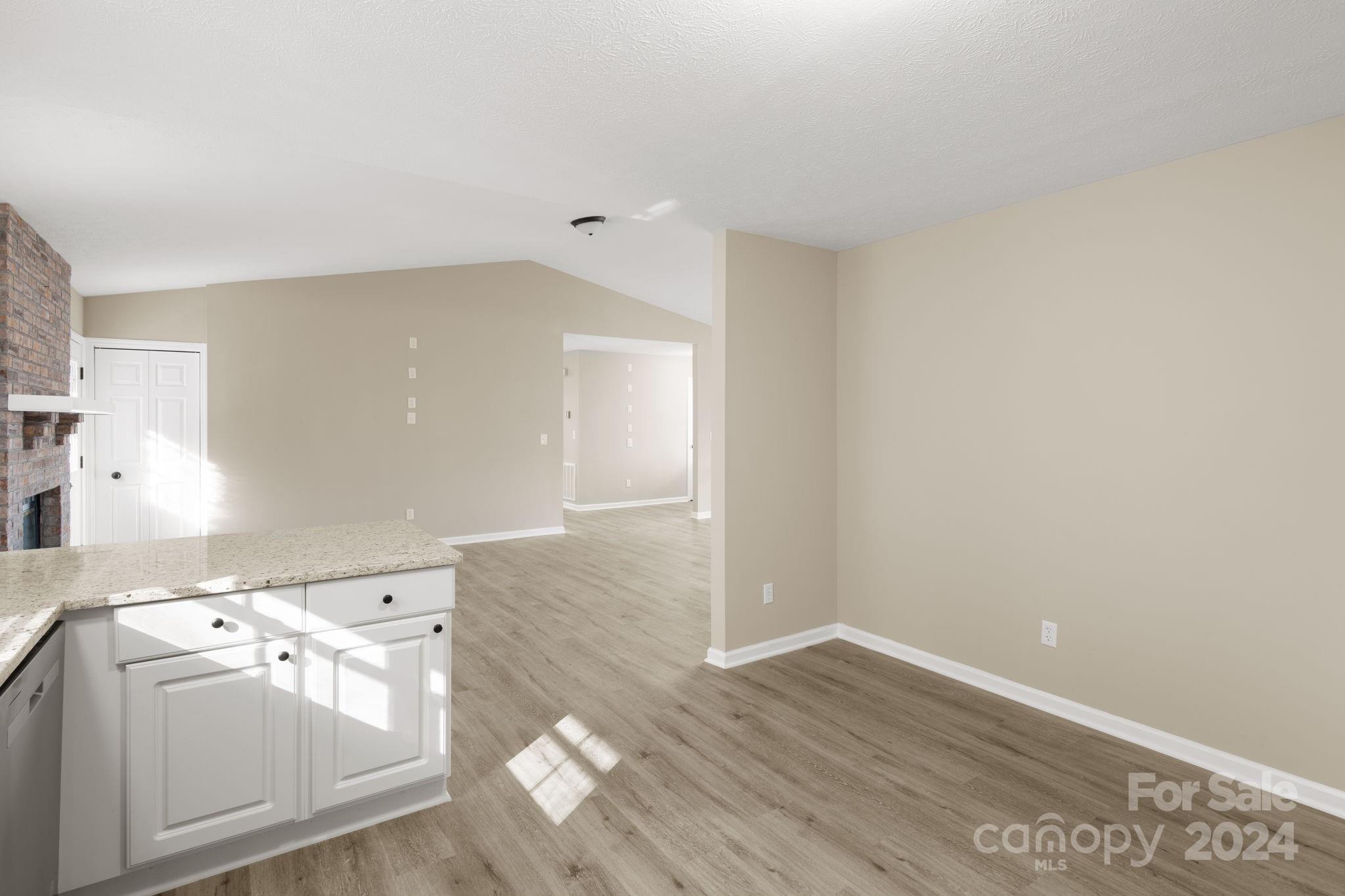 604 Surrey Glen Circle Hendersonville NC 28739