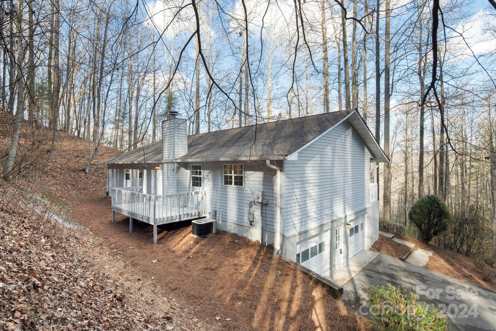 604 Surrey Glen Circle Hendersonville NC 28739