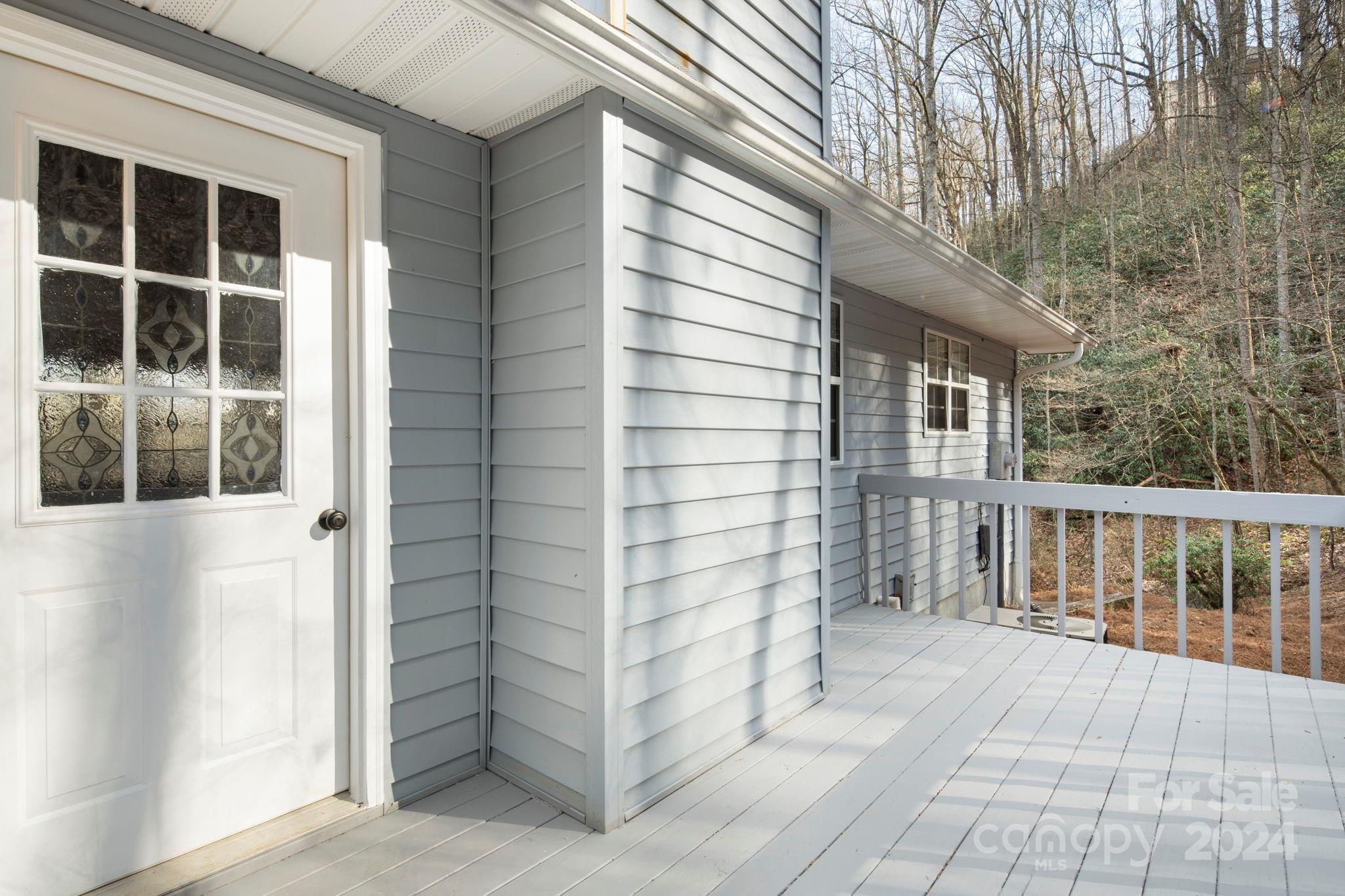 604 Surrey Glen Circle Hendersonville NC 28739