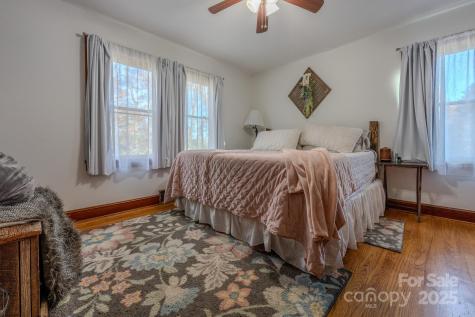 127 Reid Queen Drive Little Switzerland NC 28749