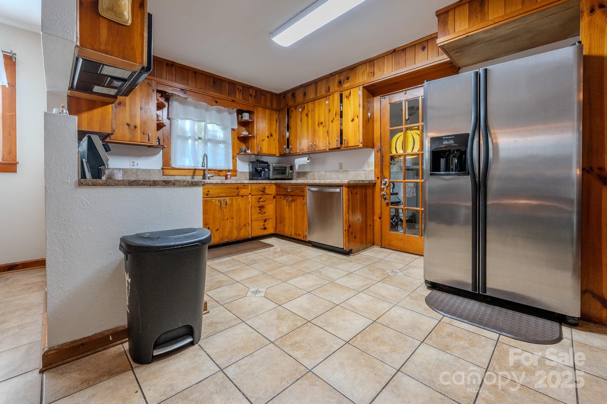 127 Reid Queen Drive Little Switzerland NC 28749