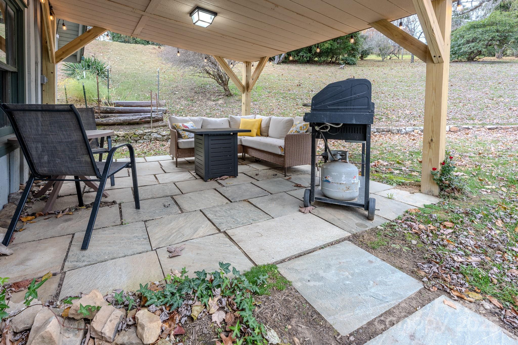 127 Reid Queen Drive Little Switzerland NC 28749