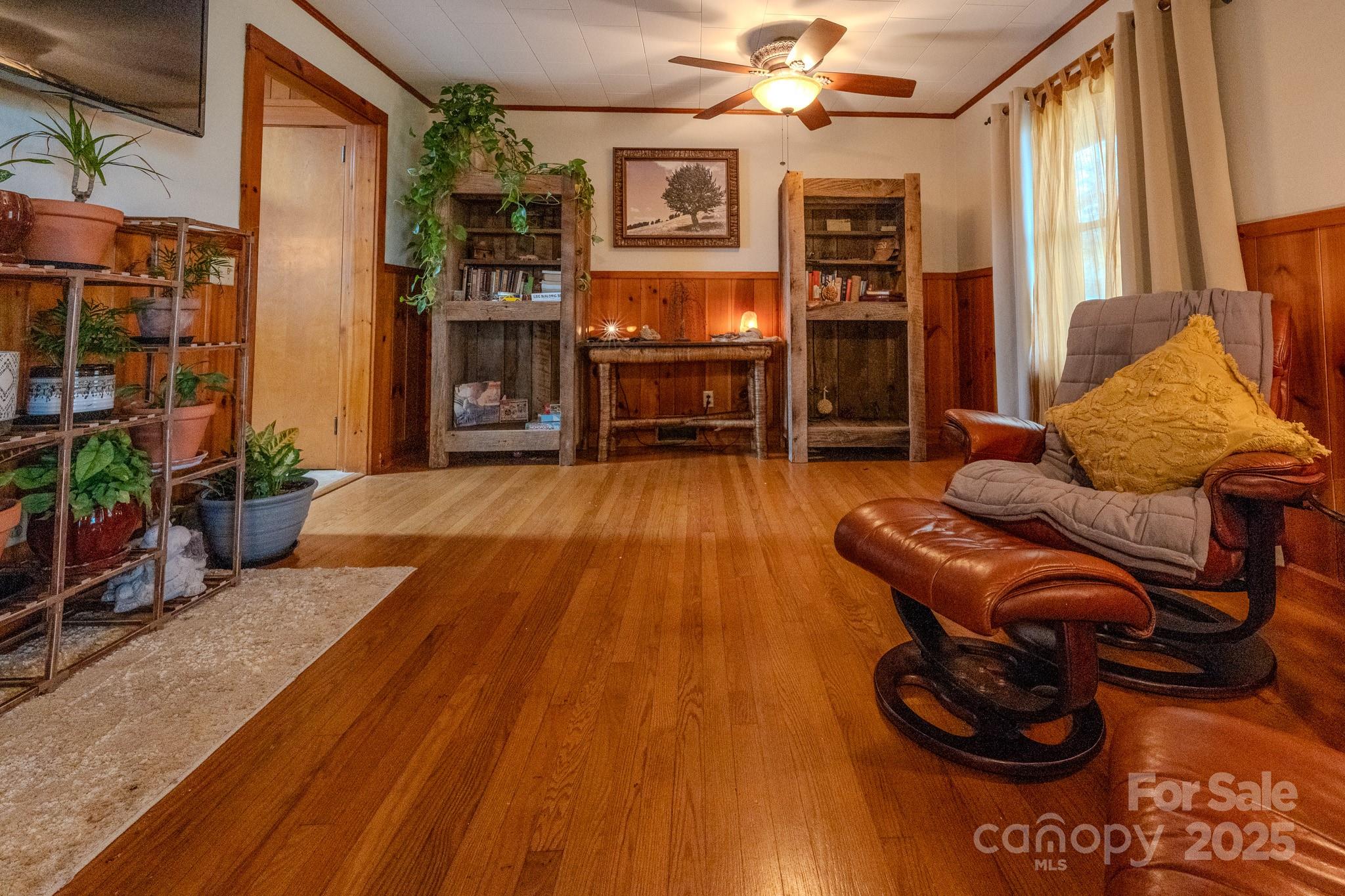 127 Reid Queen Drive Little Switzerland NC 28749