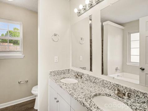 3744 Capps Hill Drive Charlotte NC 28216