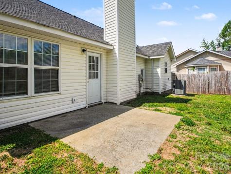 3744 Capps Hill Drive Charlotte NC 28216