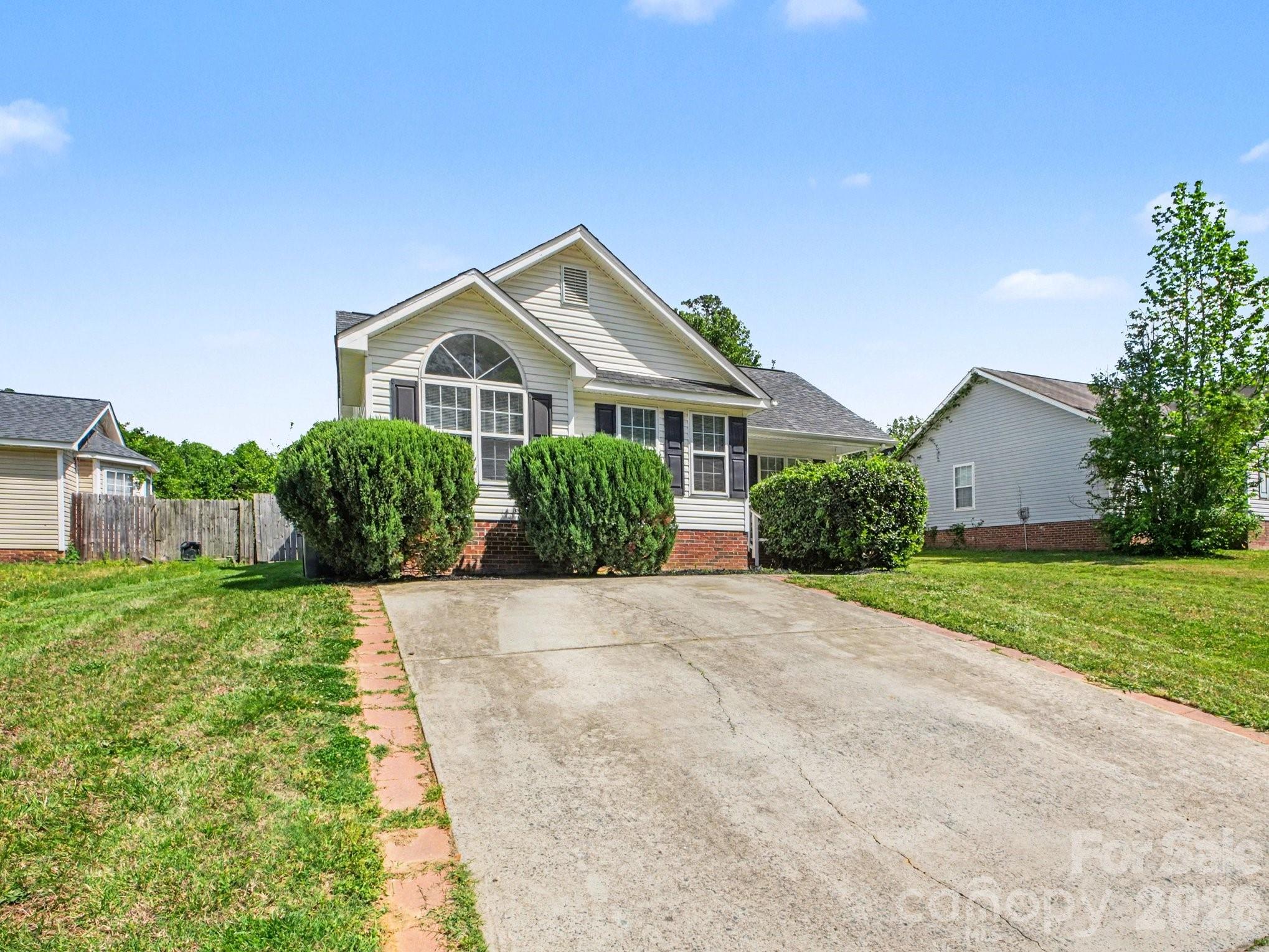 3744 Capps Hill Drive Charlotte NC 28216