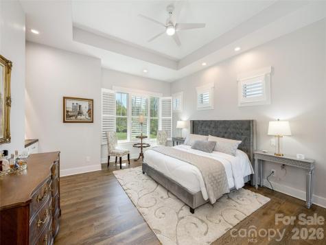 90 Drummond Circle Hendersonville NC 28791