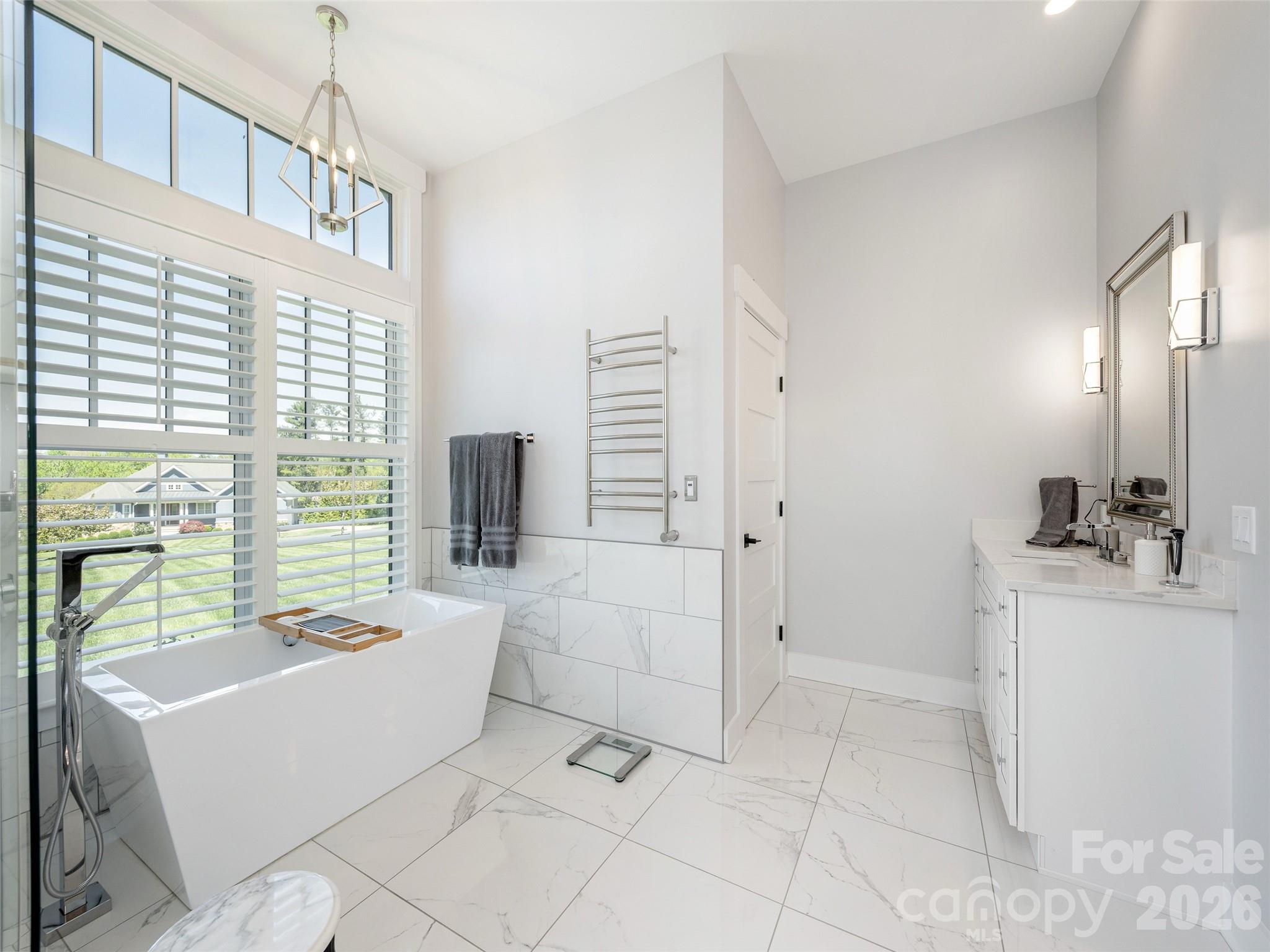 90 Drummond Circle Hendersonville NC 28791