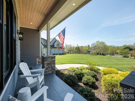 90 Drummond Circle Hendersonville NC 28791