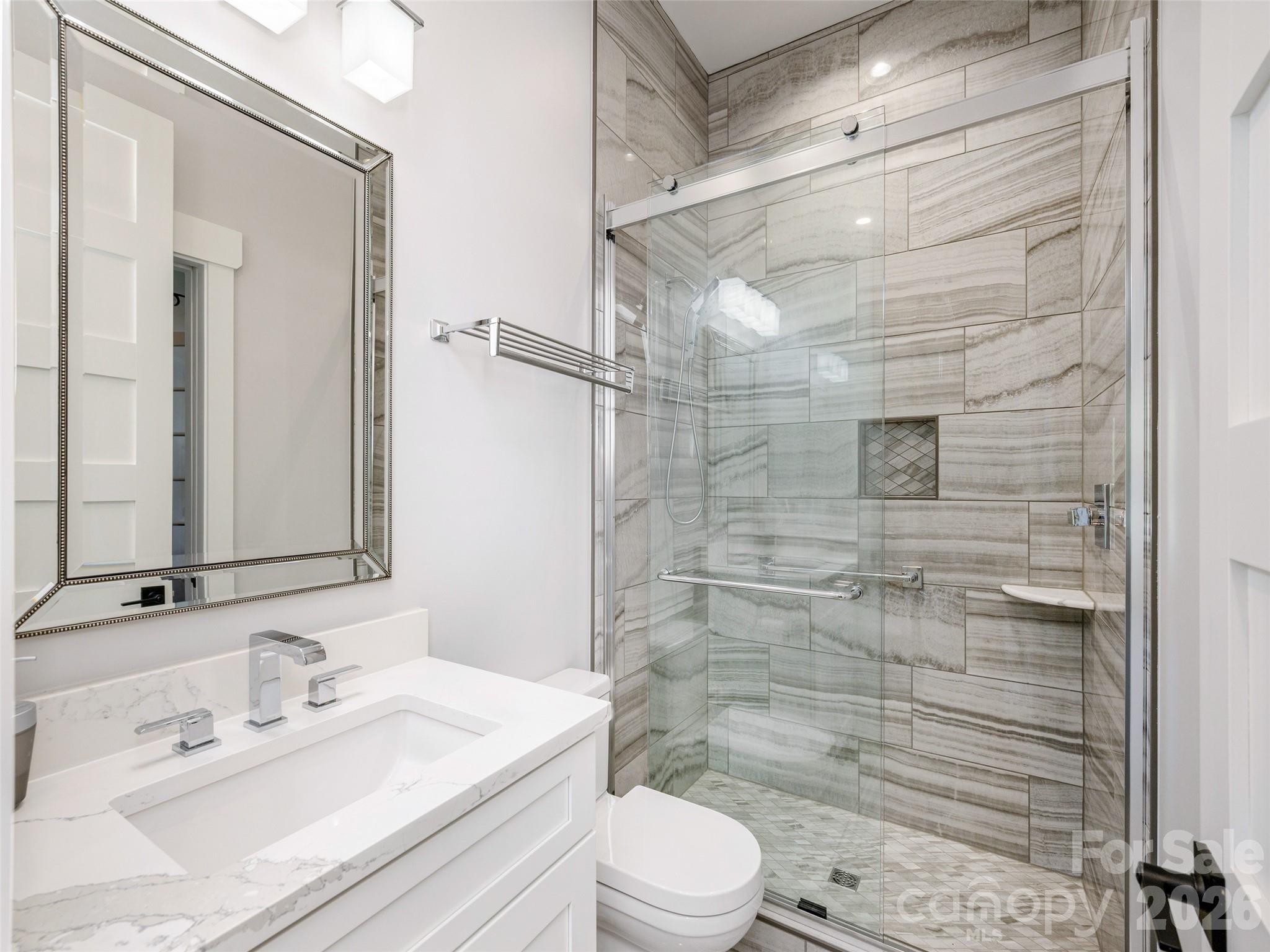 90 Drummond Circle Hendersonville NC 28791