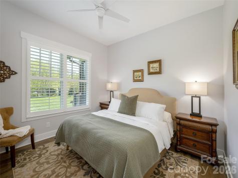 90 Drummond Circle Hendersonville NC 28791