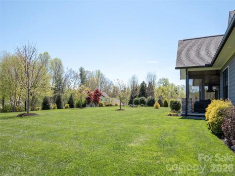 90 Drummond Circle Hendersonville NC 28791