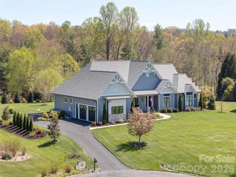 90 Drummond Circle Hendersonville NC 28791