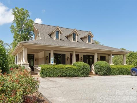 90 Drummond Circle Hendersonville NC 28791