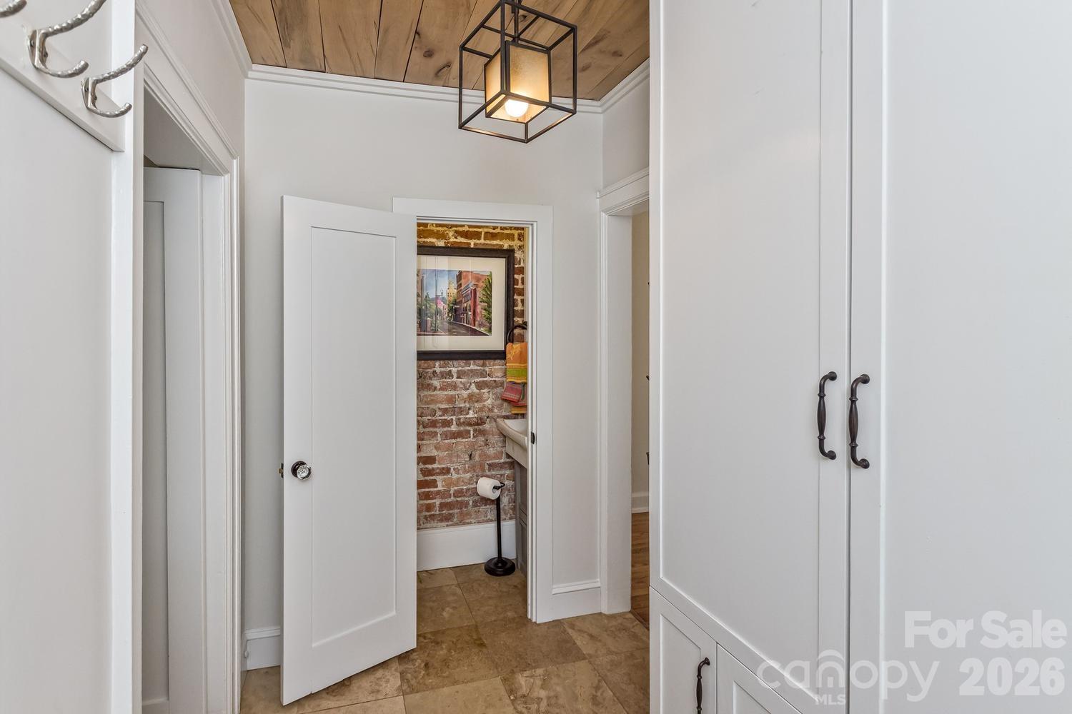 180 Tacoma Circle Asheville NC 28801