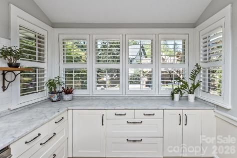 180 Tacoma Circle Asheville NC 28801