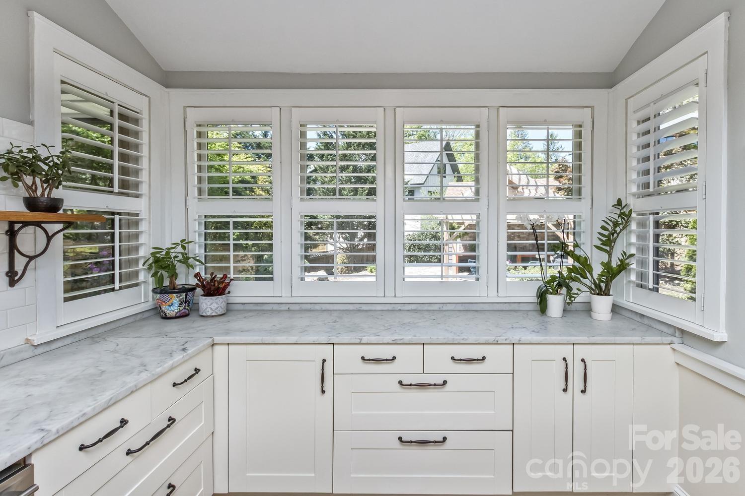 180 Tacoma Circle Asheville NC 28801