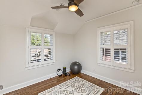 180 Tacoma Circle Asheville NC 28801