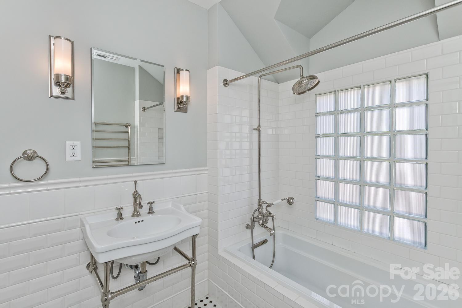 180 Tacoma Circle Asheville NC 28801