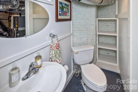 180 Tacoma Circle Asheville NC 28801