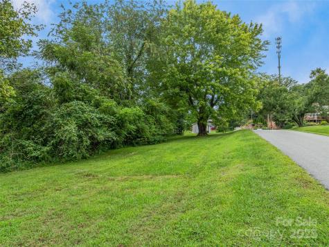 203 Barton Road Asheville NC 28804