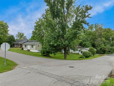 203 Barton Road Asheville NC 28804