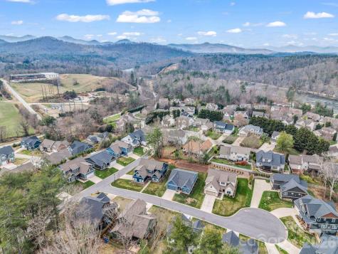 204 Weybridge Drive Arden NC 28704