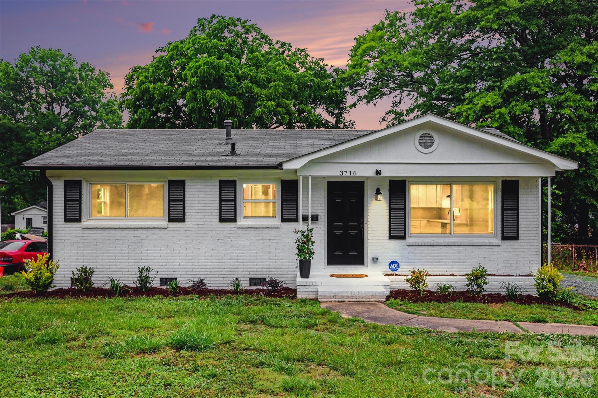 3716 Fieldcrest Road Charlotte NC 28217