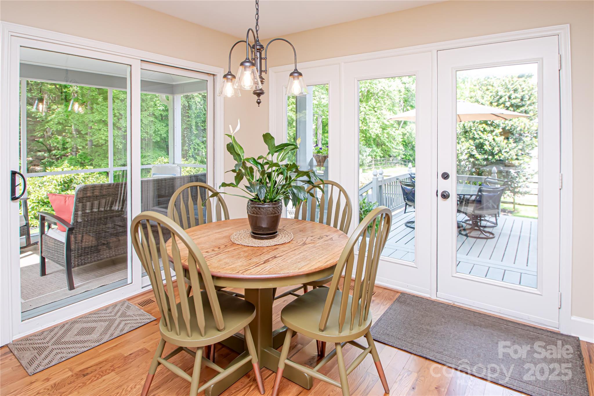6425 High Creek Court Charlotte NC 28277
