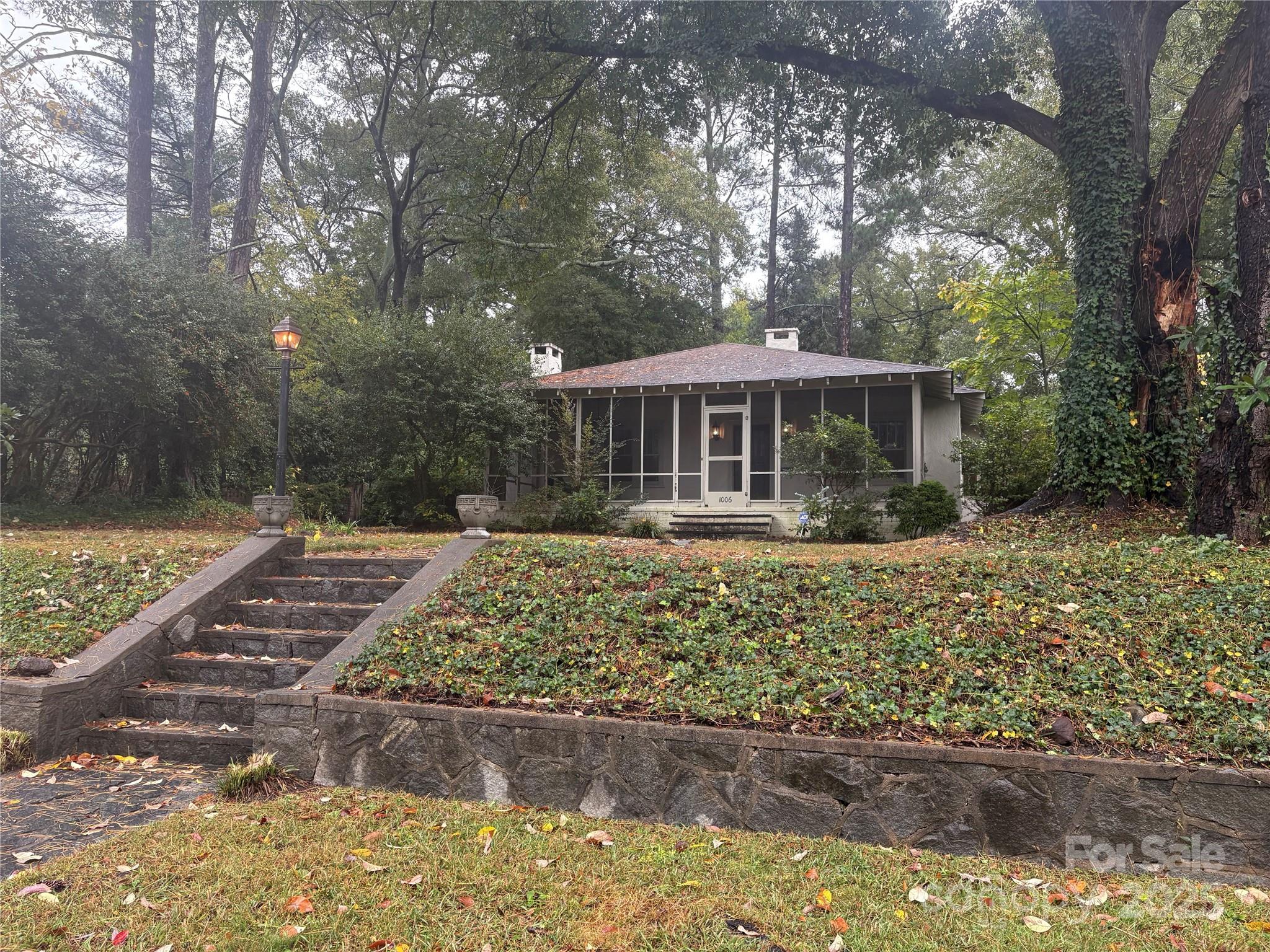 1006 S Belvedere Avenue Gastonia NC 28054