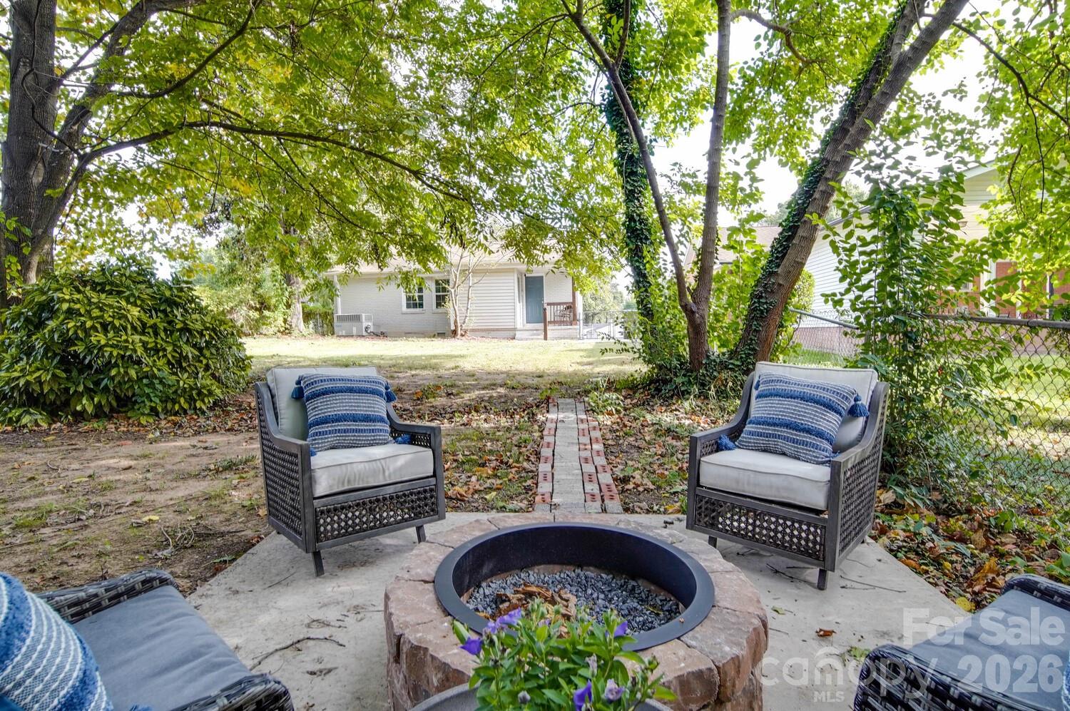 1512 Newcastle Street Charlotte NC 28216