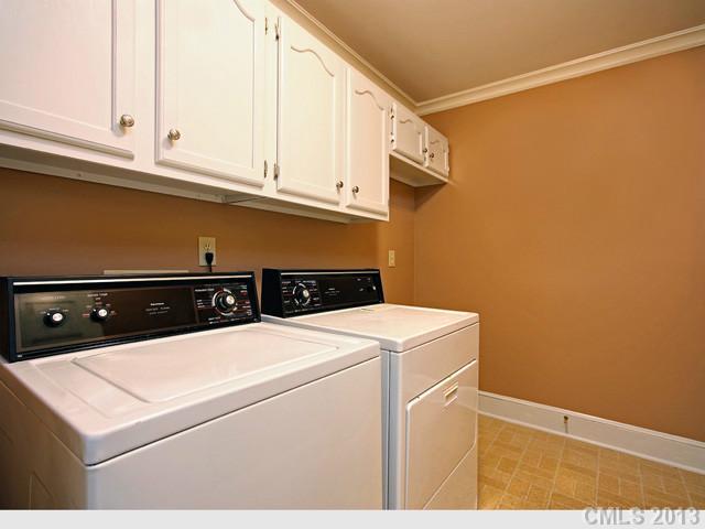6836 Huntfield Drive Charlotte NC 28270