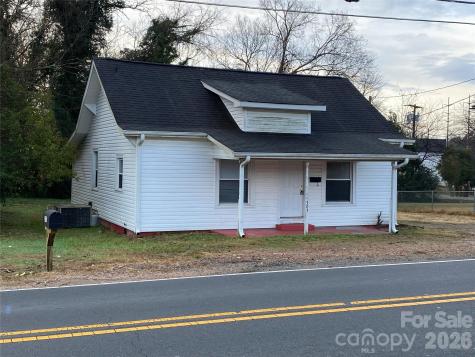 303 Rogers Lake Road Kannapolis NC 28081