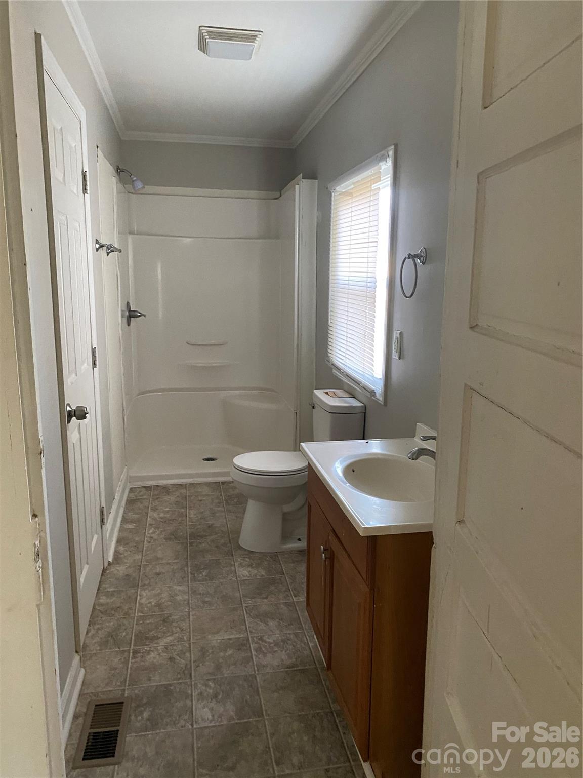 303 Rogers Lake Road Kannapolis NC 28081
