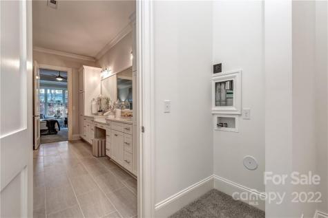 313 Audrey Place Charlotte NC 28226