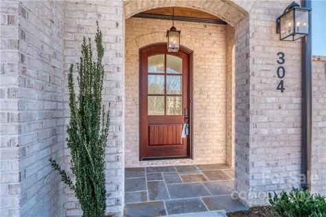 313 Audrey Place Charlotte NC 28226
