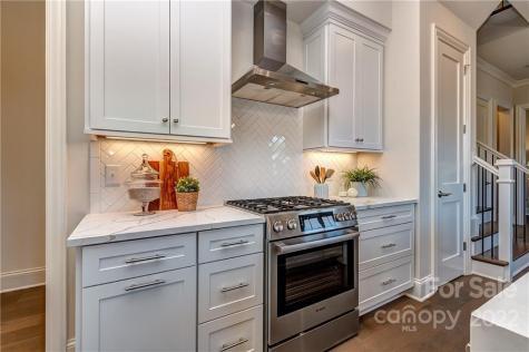 313 Audrey Place Charlotte NC 28226