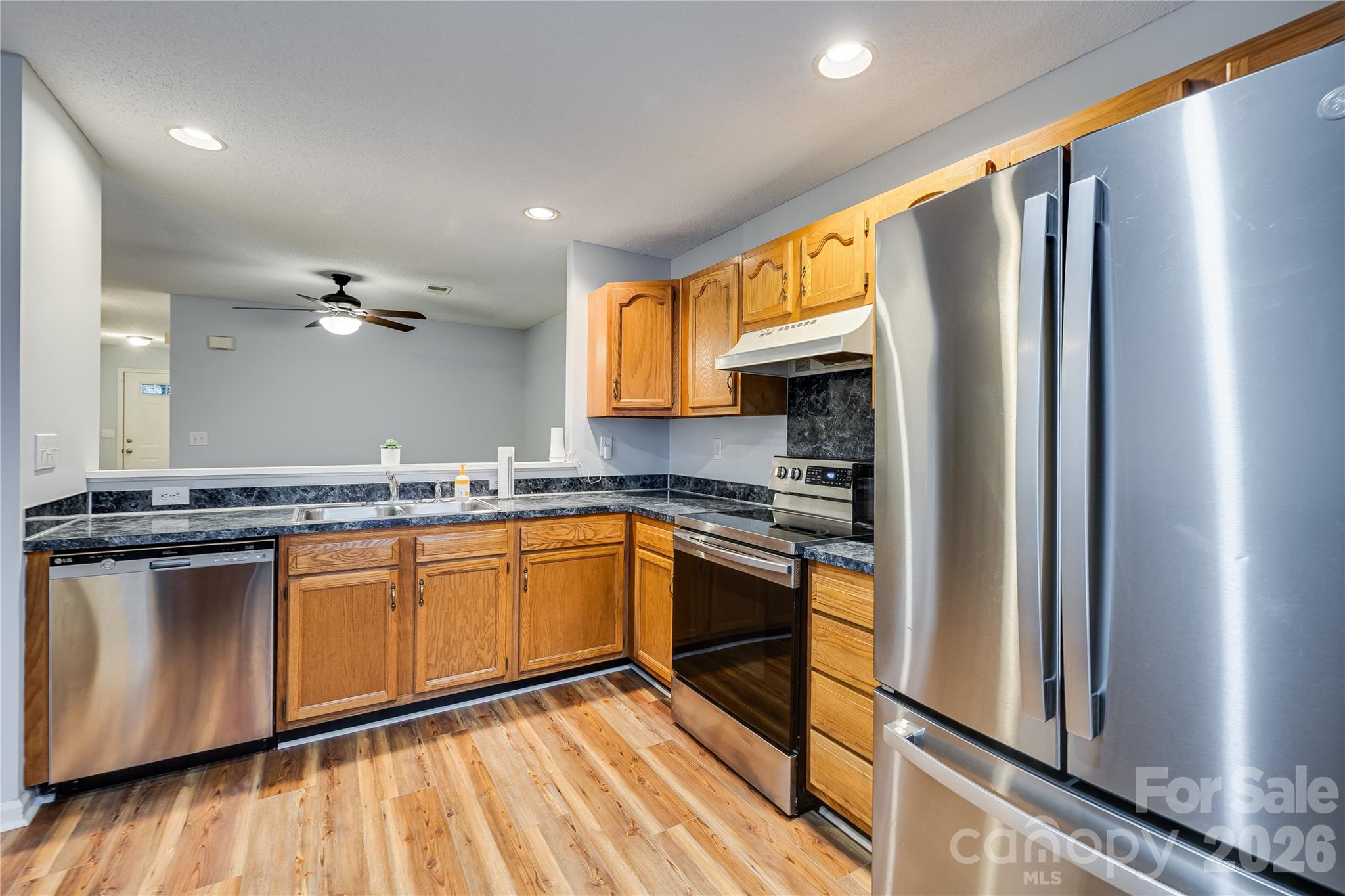 5925 Prescott Court Charlotte NC 28269
