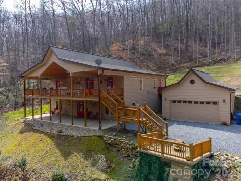 151 High Grove Parkway Whittier NC 28789