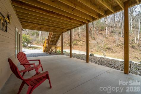 151 High Grove Parkway Whittier NC 28789