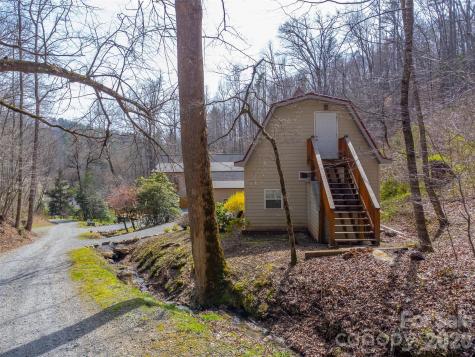 151 High Grove Parkway Whittier NC 28789