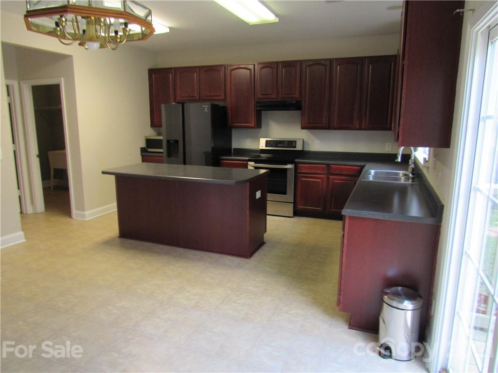 1435 Southern Sugar Drive Charlotte NC 28262