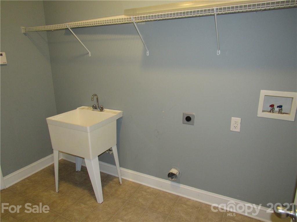 1435 Southern Sugar Drive Charlotte NC 28262