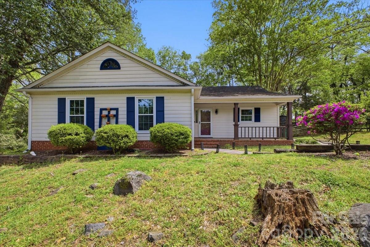 2516 Turnberry Lane Charlotte NC 28210