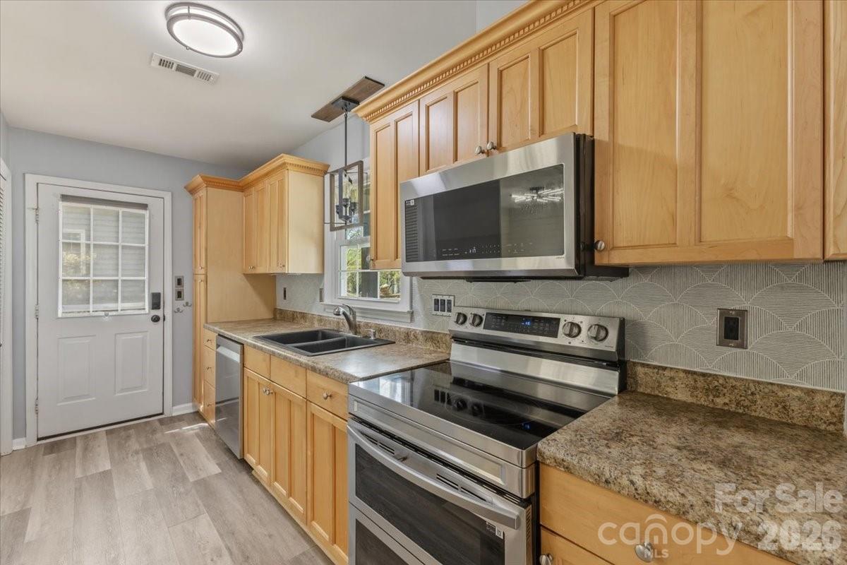 2516 Turnberry Lane Charlotte NC 28210